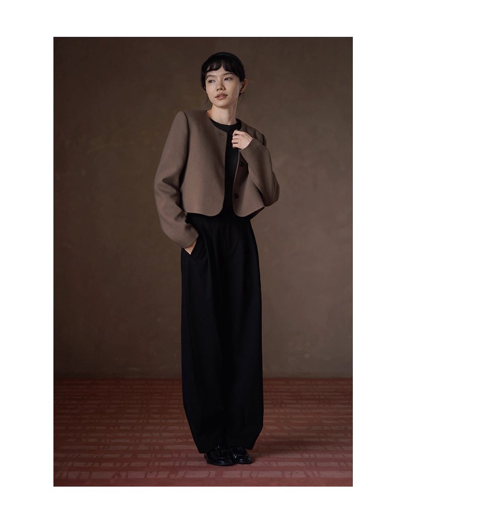 俐落入秋含羊毛西裝圓領短版小個子通勤顯瘦正肩外套