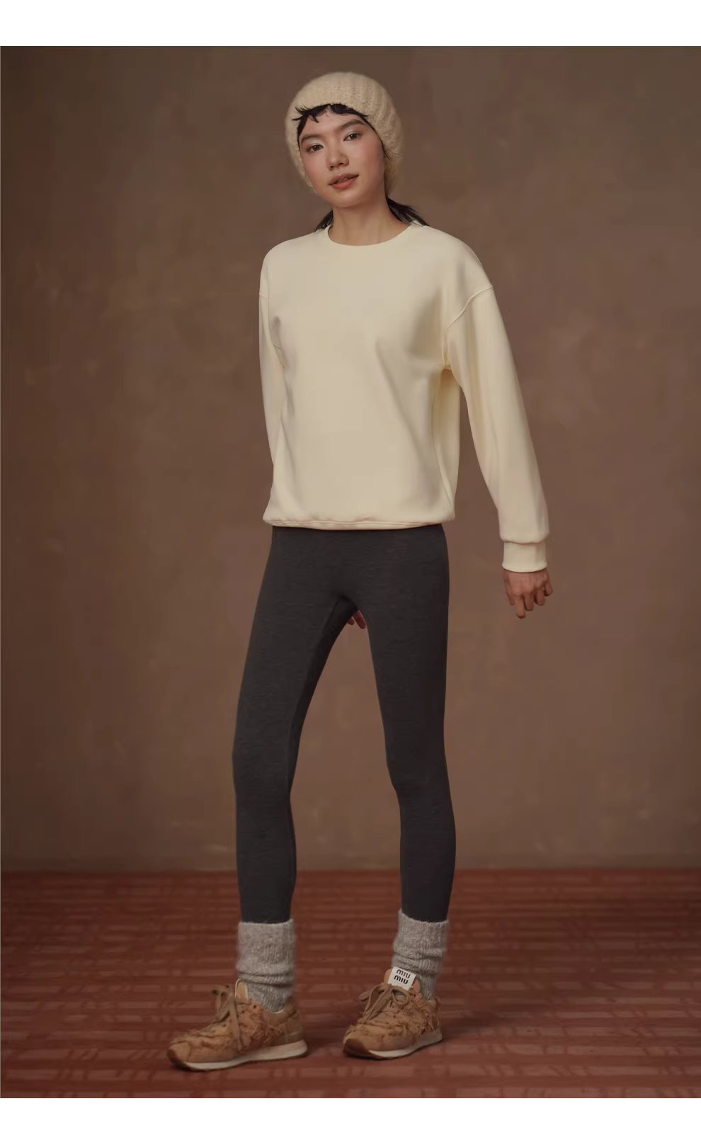 bi入長期主義基本款加絨保暖圓領寬鬆多色衛衣休閒上衣,bi入長期主義基本款加絨保暖圓領寬鬆多色衛衣休閒上衣,HBEW1174,bi入長期主義基本款加絨保暖圓領寬鬆多色衛衣休閒上衣,基本必備,加絨內裏