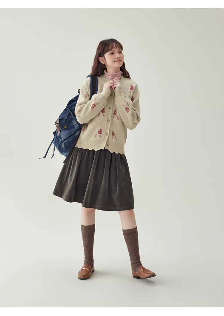 漸層小花加厚毛衣開襟衫女冬季新款蕾絲單排扣上衣,漸層小花加厚毛衣開襟衫女冬季新款蕾絲單排扣上衣,HBEW1196,漸層小花加厚毛衣開襟衫女冬季新款蕾絲單排扣上衣,花邊衣襬,小花針織