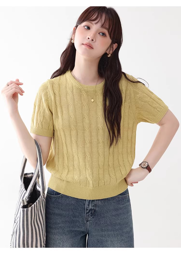 慵懶純色扭花短袖圓領針織衫女夏季新款簡約透氣上衣,慵懶純色扭花短袖圓領針織衫女夏季新款簡約透氣上衣,HBFS1056,慵懶純色扭花短袖圓領針織衫女夏季新款簡約透氣上衣,簡約質感,麻花針織