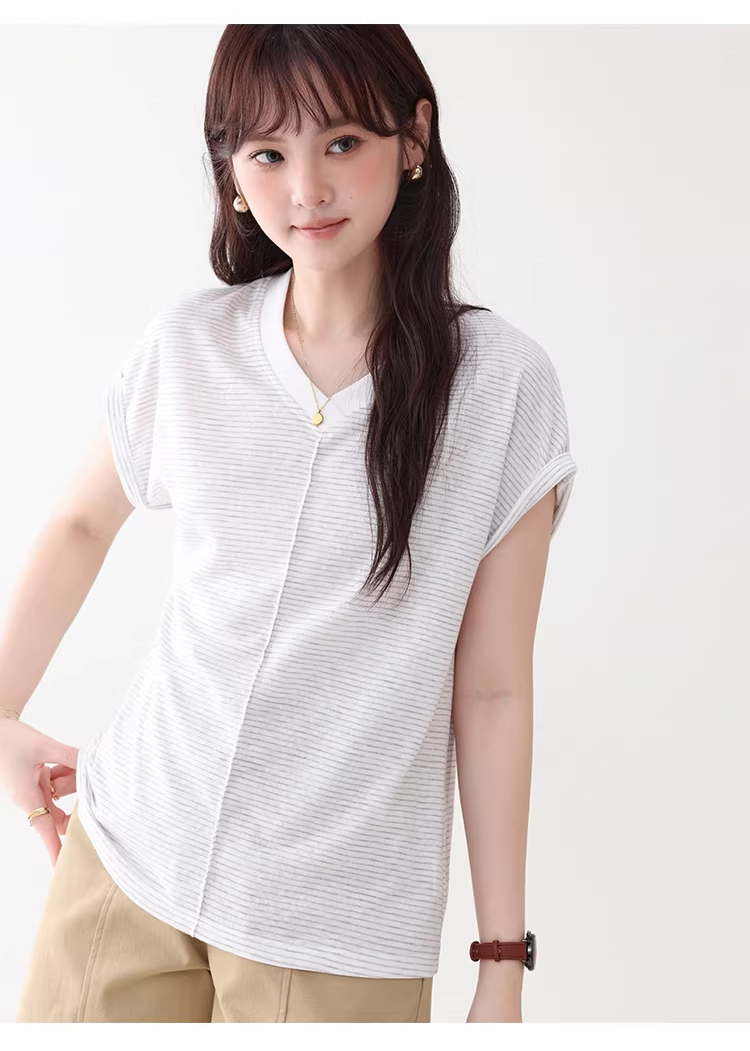 拼色條紋v領短袖T恤女夏季新款簡約寬鬆百搭上衣,拼色條紋v領短袖T恤女夏季新款簡約寬鬆百搭上衣,HBFS1097,拼色條紋v領短袖T恤女夏季新款簡約寬鬆百搭上衣,V領造型,舒適面料