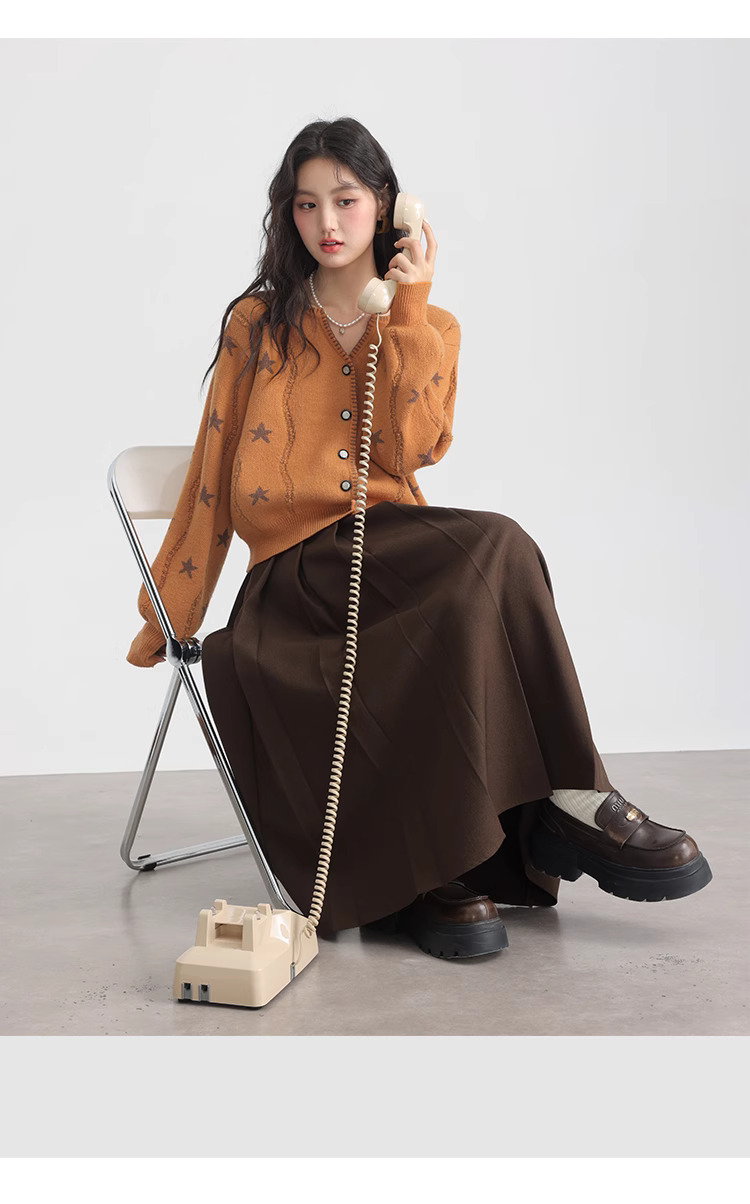 設計感毛衣女外套胖mm顯瘦針織衫開衫,設計感毛衣女外套胖mm顯瘦針織衫開衫秋冬內搭打底上衣,HBEW5987,設計感毛衣女外套胖mm顯瘦針織衫開衫,V領排扣,星星針織
