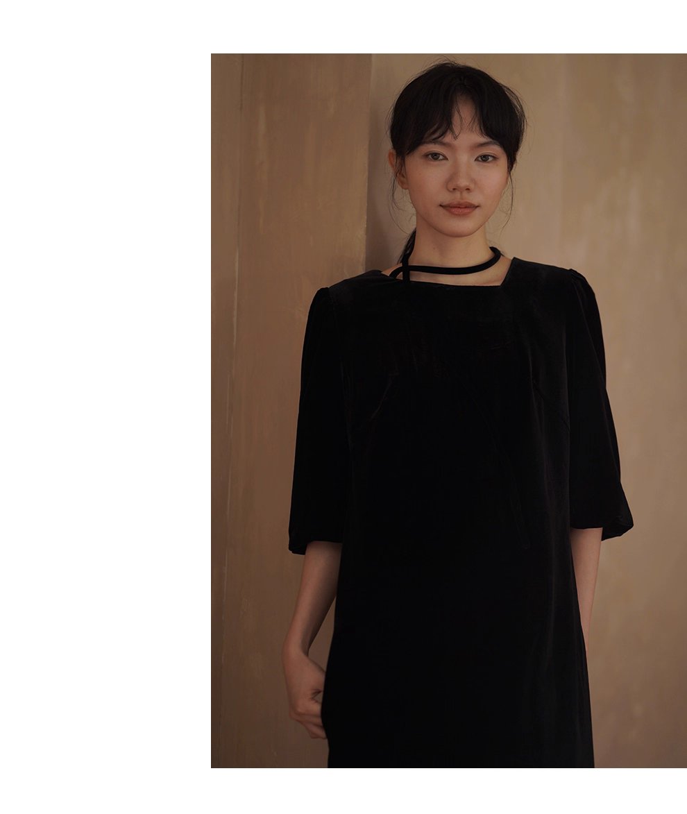 略施粉黛優雅宴會高克重品質絲絨繫帶不對稱領洋裝女