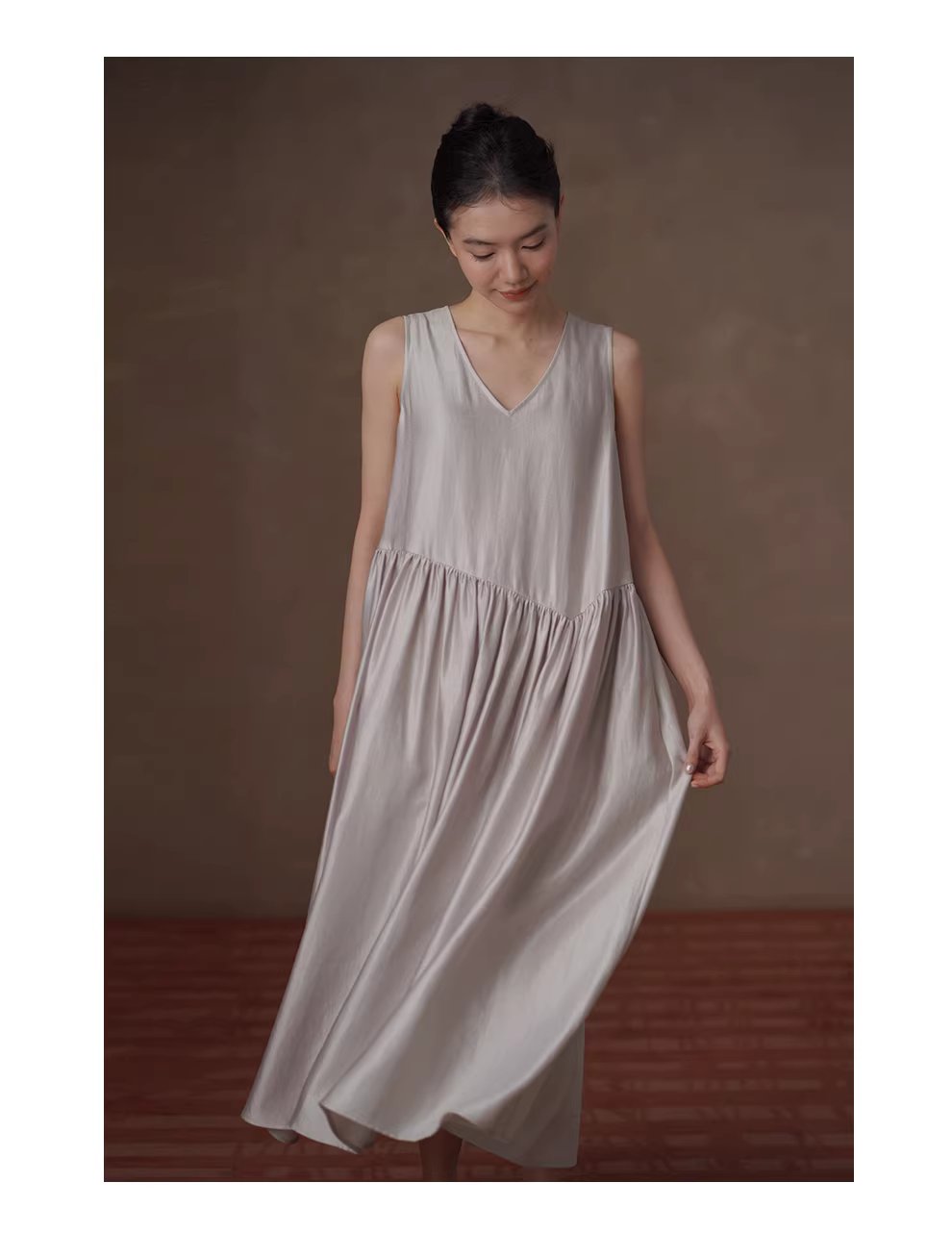 柔美少女粉紅月光垂軟顯瘦V領寬鬆無袖長A字背心洋裝,柔美少女粉紅月光垂軟顯瘦V領寬鬆無袖長A字背心洋裝,HBFS7015,柔美少女粉紅月光垂軟顯瘦V領寬鬆無袖長A字背心洋裝,細膩珠光,內搭疊穿