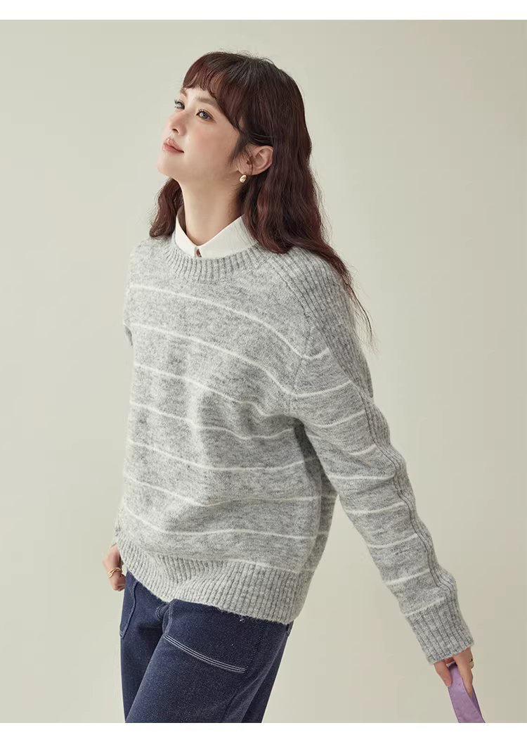 日繫條紋長袖羊毛絨毛衣女冬季新款通勤寬鬆上衣,日繫條紋長袖羊毛絨毛衣女冬季新款通勤寬鬆上衣,HBEW1158,日繫條紋長袖羊毛絨毛衣女冬季新款通勤寬鬆上衣,日系清新,羊毛混紡