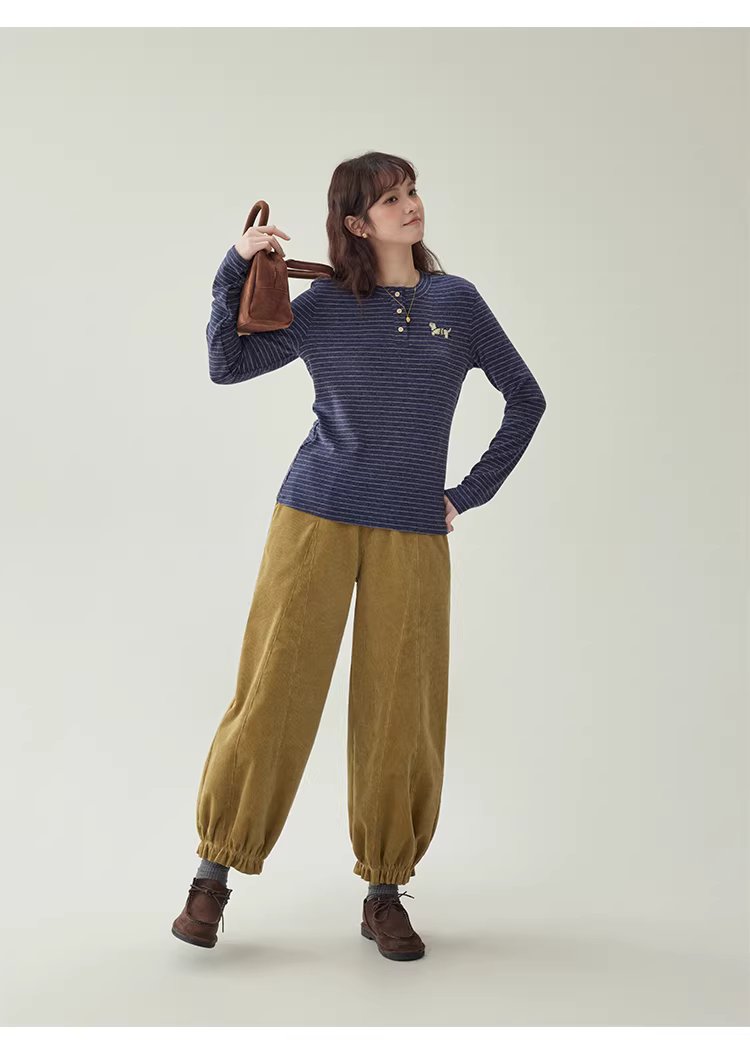 色織絨感繡花條紋T恤女冬新款寬鬆長袖內搭上衣,色織絨感繡花條紋T恤女冬新款寬鬆長袖內搭上衣,HBEW1194,色織絨感繡花條紋T恤女冬新款寬鬆長袖內搭上衣,條紋造型,絨感面料