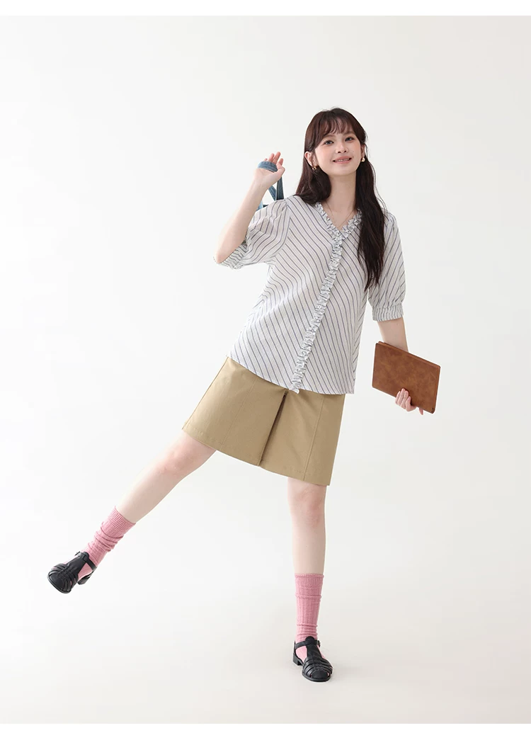 藍條紋v領木耳邊襯衫女夏季新款純棉五分袖上衣,藍條紋v領木耳邊襯衫女夏季新款純棉五分袖上衣,HBFS1098,藍條紋v領木耳邊襯衫女夏季新款純棉五分袖上衣,荷葉邊領,全棉面料