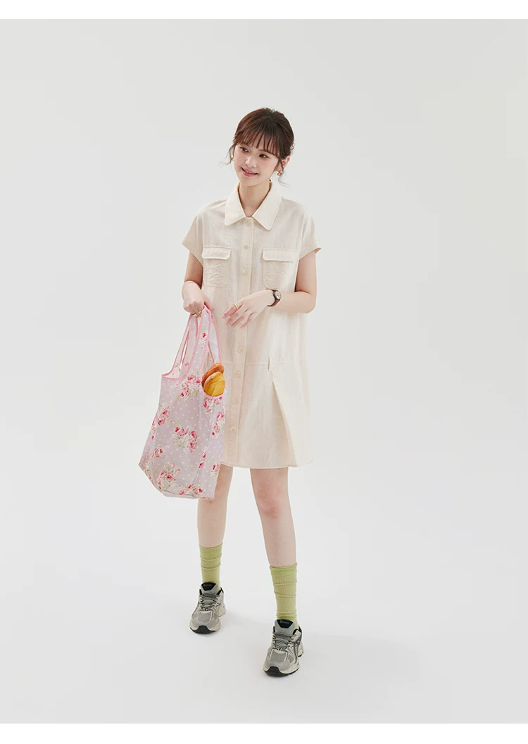 工裝感翻領壓褶洋裝女夏季新款減齡寬鬆短裙子,工裝感翻領壓褶洋裝女夏季新款減齡寬鬆短裙子,HBFS7145,工裝感翻領壓褶洋裝女夏季新款減齡寬鬆短裙子,工裝造型,壓褶細節