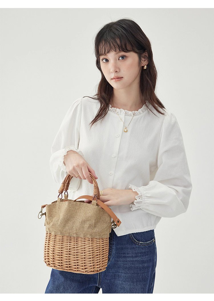 花邊長袖後貼花片白襯衫女秋季新款甜美純棉上衣