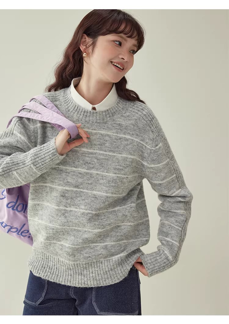 日繫條紋長袖羊毛絨毛衣女冬季新款通勤寬鬆上衣,日繫條紋長袖羊毛絨毛衣女冬季新款通勤寬鬆上衣,HBEW1158,日繫條紋長袖羊毛絨毛衣女冬季新款通勤寬鬆上衣,日系清新,羊毛混紡