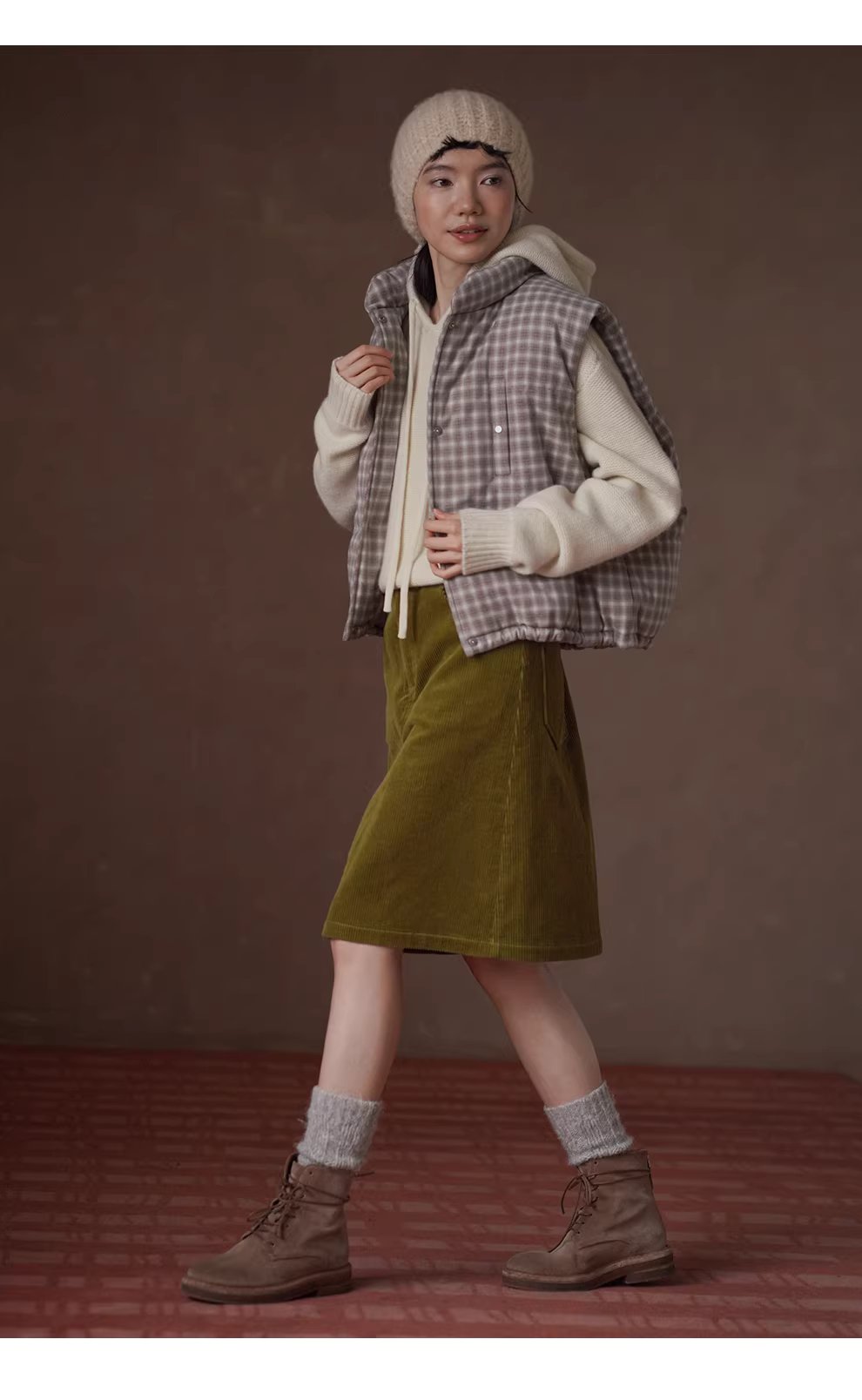 苔蘚畫廊細膩坑條100棉燈芯絨半身裙高腰顯瘦微A裙女,苔蘚畫廊細膩坑條100棉燈芯絨半身裙高腰顯瘦微A裙女,HBEW2038,苔蘚畫廊細膩坑條100棉燈芯絨半身裙高腰顯瘦微A裙女,A字裙型,燈芯絨