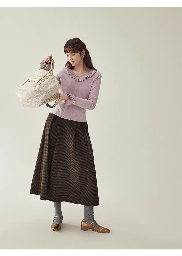 彩點荷葉邊v領厚T恤女冬季新款甜美打底長袖上衣,彩點荷葉邊v領厚T恤女冬季新款甜美打底長袖上衣,HBEW1186,彩點荷葉邊v領厚T恤女冬季新款甜美打底長袖上衣,荷葉邊領,彩點面料