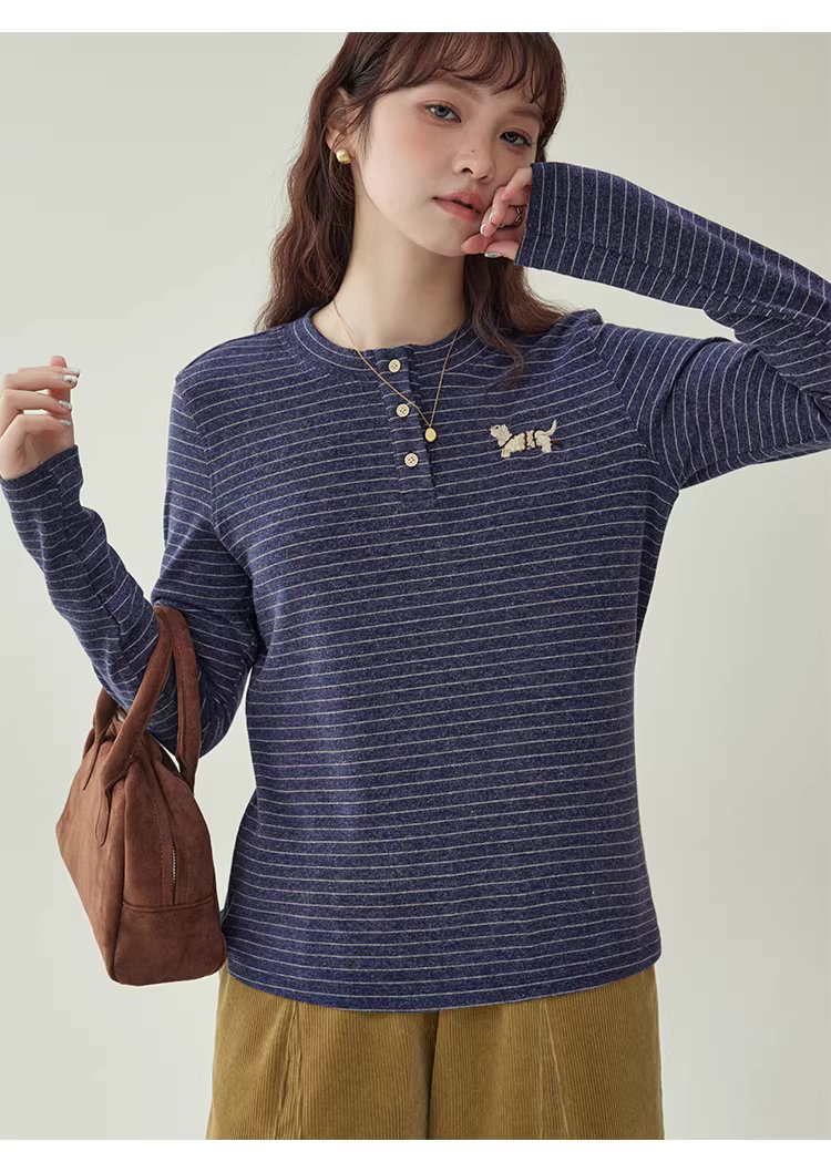 色織絨感繡花條紋T恤女冬新款寬鬆長袖內搭上衣,色織絨感繡花條紋T恤女冬新款寬鬆長袖內搭上衣,HBEW1194,色織絨感繡花條紋T恤女冬新款寬鬆長袖內搭上衣,條紋造型,絨感面料