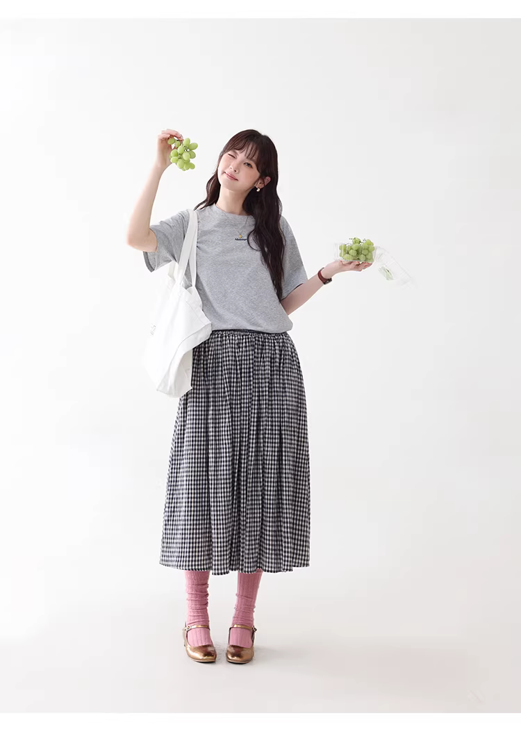 簡約英文刺繡正肩短袖T恤女夏新款寬鬆圓領百搭上衣,簡約英文刺繡正肩短袖T恤女夏新款寬鬆圓領百搭上衣,HBFS1088,簡約英文刺繡正肩短袖T恤女夏新款寬鬆圓領百搭上衣,字母刺繡,正肩版型