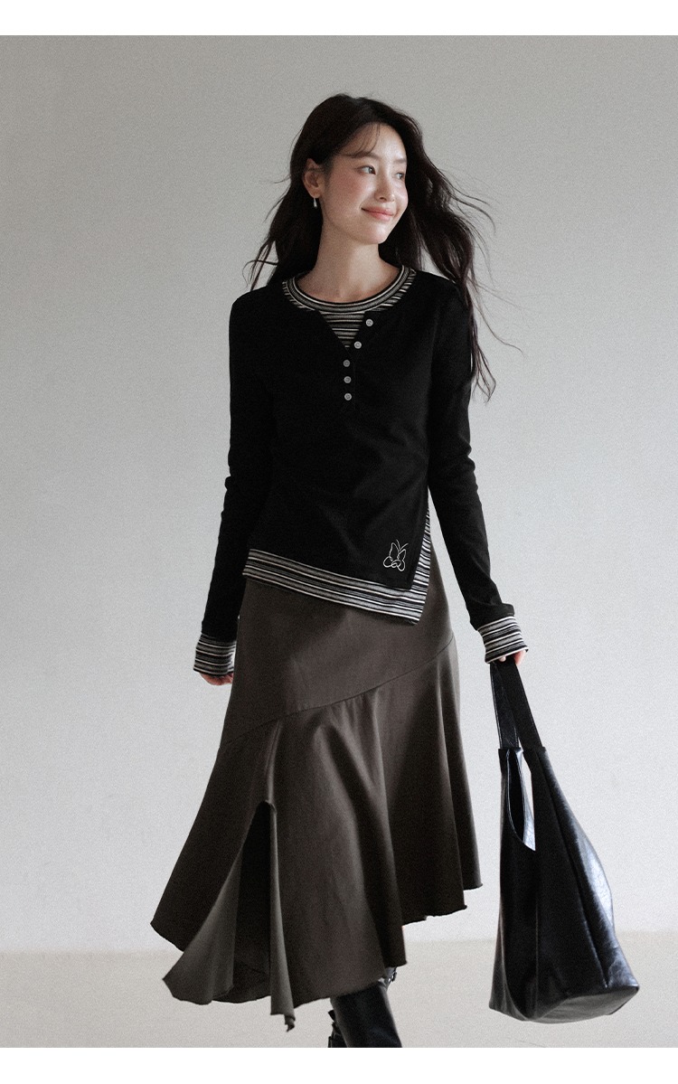 大尺碼假兩件長袖T恤條紋拼接開岔上衣