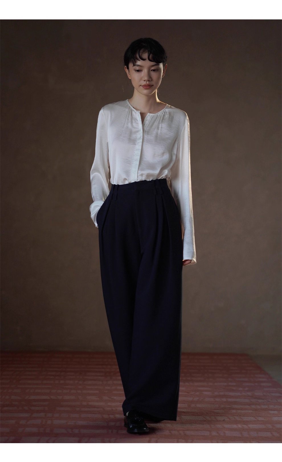 鬆弛顯瘦版型雙面織造斜紋西褲布料高腰闊腿通勤長褲女