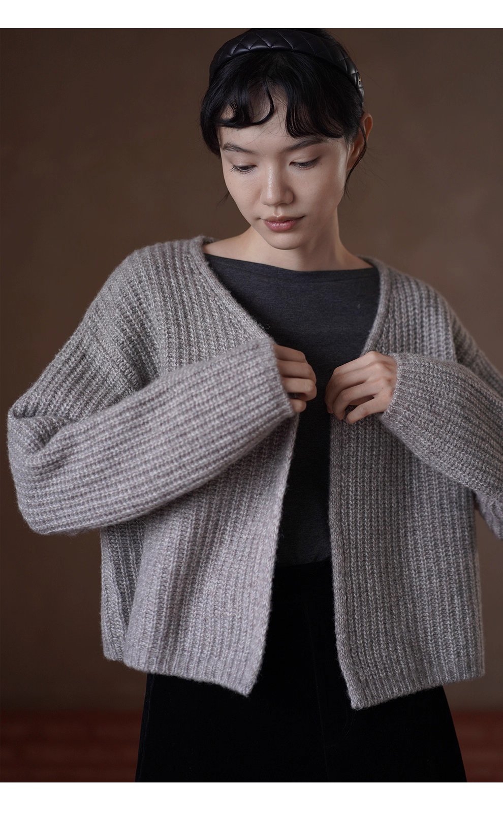 立體復古粗棒針織毛衣高比例羊毛混紡柔軟氛圍V領短外套