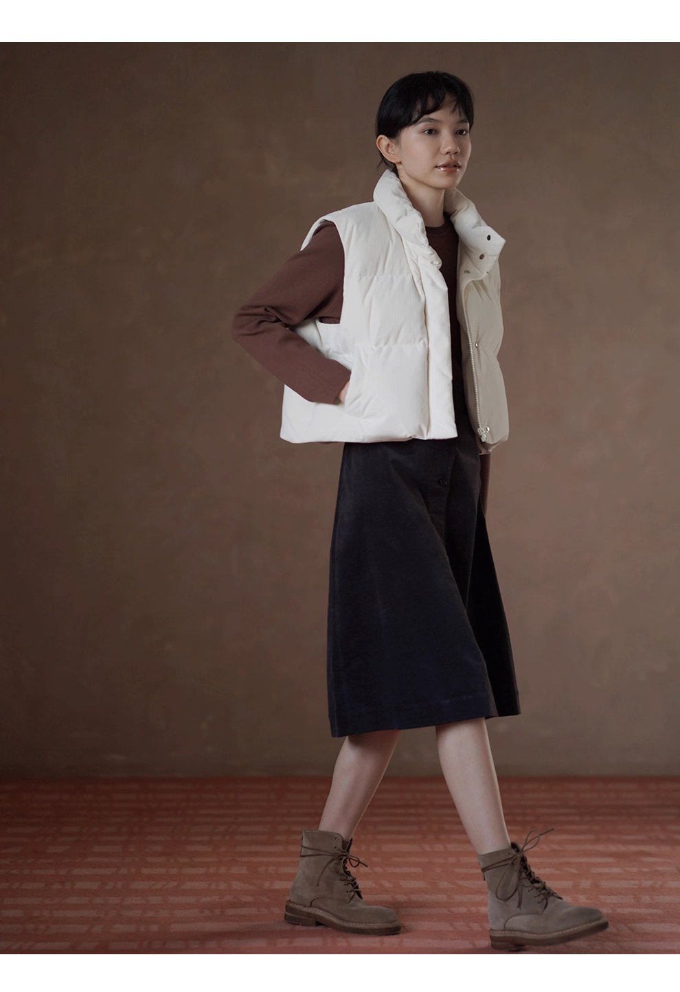 高支萊賽爾混紡親膚緊緻微寬鬆不對稱捏褶腰針織上衣女