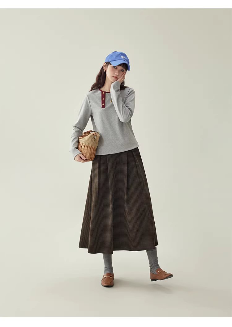 撞色斜領內搭長袖T恤女25冬季新款簡約寬鬆上衣,撞色斜領內搭長袖T恤女25冬季新款簡約寬鬆上衣,HBEW1145,撞色斜領內搭長袖T恤女25冬季新款簡約寬鬆上衣,側排扣,舒適面料