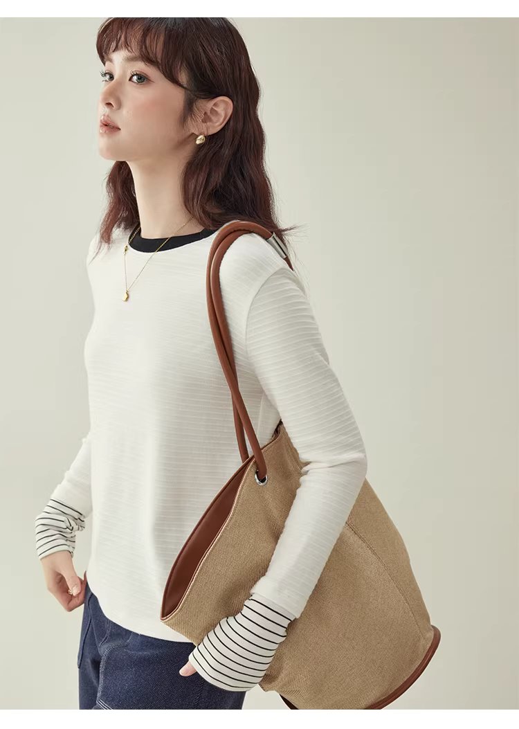 撞色拼接肌理長袖t卹女冬新款簡約圓領內搭上衣,撞色拼接肌理長袖t卹女冬新款簡約圓領內搭上衣,HBEW1160,撞色拼接肌理長袖t卹女冬新款簡約圓領內搭上衣,撞色領口,舒適面料