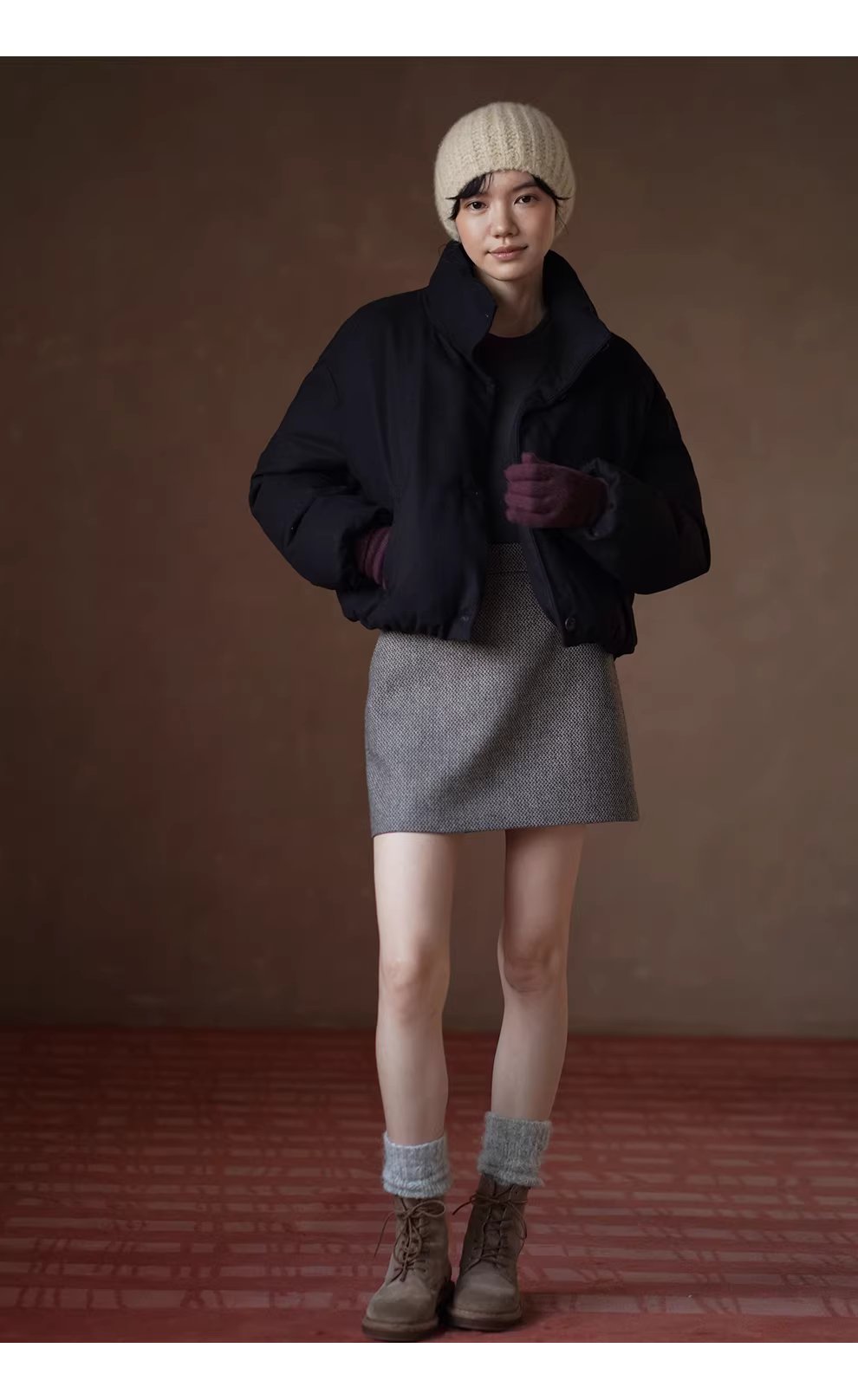 50羊毛混紡柔軟質感挺括立領防風保暖棉服短顯瘦外套,50羊毛混紡柔軟質感挺括立領防風保暖棉服短顯瘦外套,HBEW5120,50羊毛混紡柔軟質感挺括立領防風保暖棉服短顯瘦外套,俐落剪裁,羊毛混紡