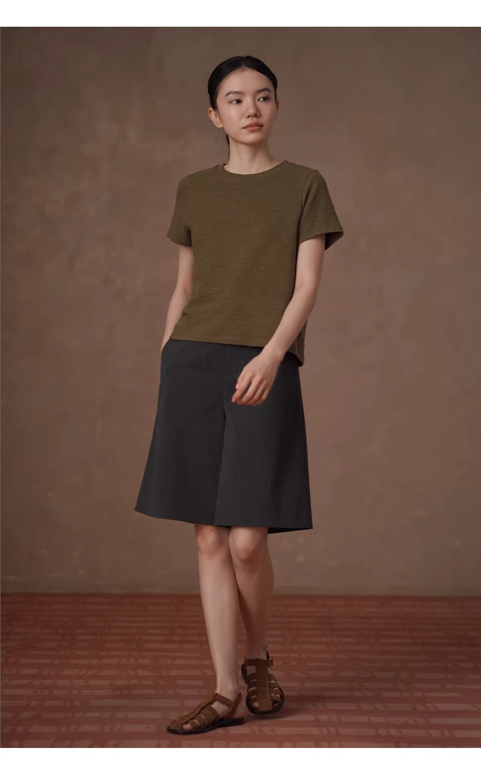 叢林假期基本款圓領T恤顯白彈性透氣合身短袖顯瘦上衣女,叢林假期基本款圓領T恤顯白彈性透氣合身短袖顯瘦上衣女,HBFS1068,叢林假期基本款圓領T恤顯白彈性透氣合身短袖顯瘦上衣女,基本耐穿,透氣彈性