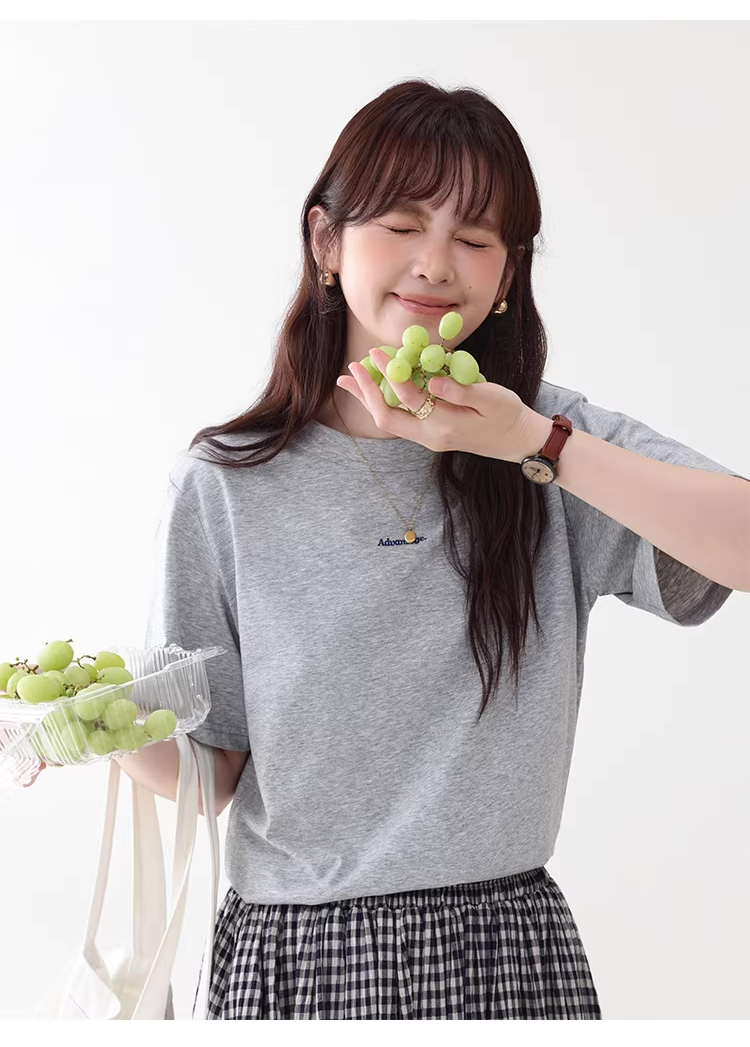 簡約英文刺繡正肩短袖T恤女夏新款寬鬆圓領百搭上衣,簡約英文刺繡正肩短袖T恤女夏新款寬鬆圓領百搭上衣,HBFS1088,簡約英文刺繡正肩短袖T恤女夏新款寬鬆圓領百搭上衣,字母刺繡,正肩版型