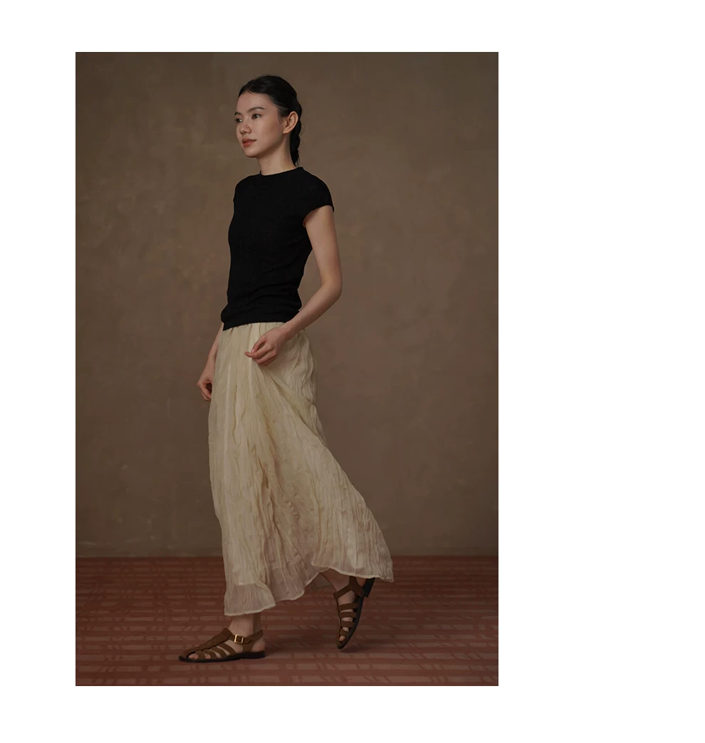 靈動紗華半身裙特殊格紋肌理褶皺工藝高腰顯瘦氛圍裙,靈動紗華半身裙特殊格紋肌理褶皺工藝高腰顯瘦氛圍裙,HBFS2019,靈動紗華半身裙特殊格紋肌理褶皺工藝高腰顯瘦氛圍裙,飄逸靈動,簡約大方