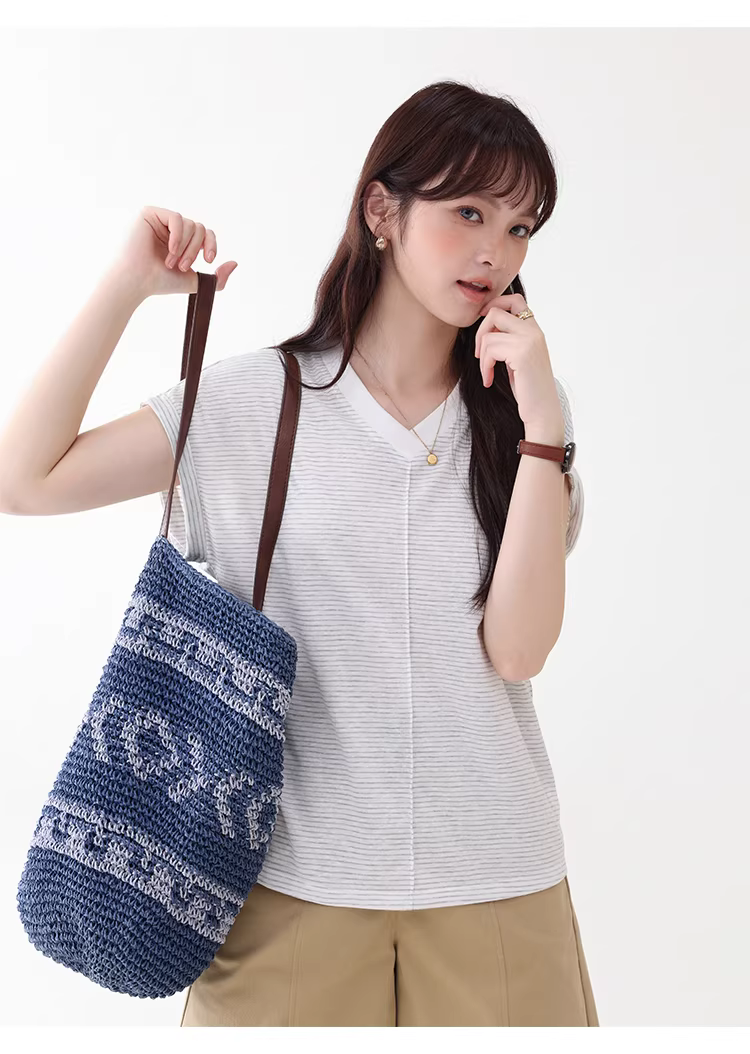 拼色條紋v領短袖T恤女夏季新款簡約寬鬆百搭上衣,拼色條紋v領短袖T恤女夏季新款簡約寬鬆百搭上衣,HBFS1097,拼色條紋v領短袖T恤女夏季新款簡約寬鬆百搭上衣,V領造型,舒適面料