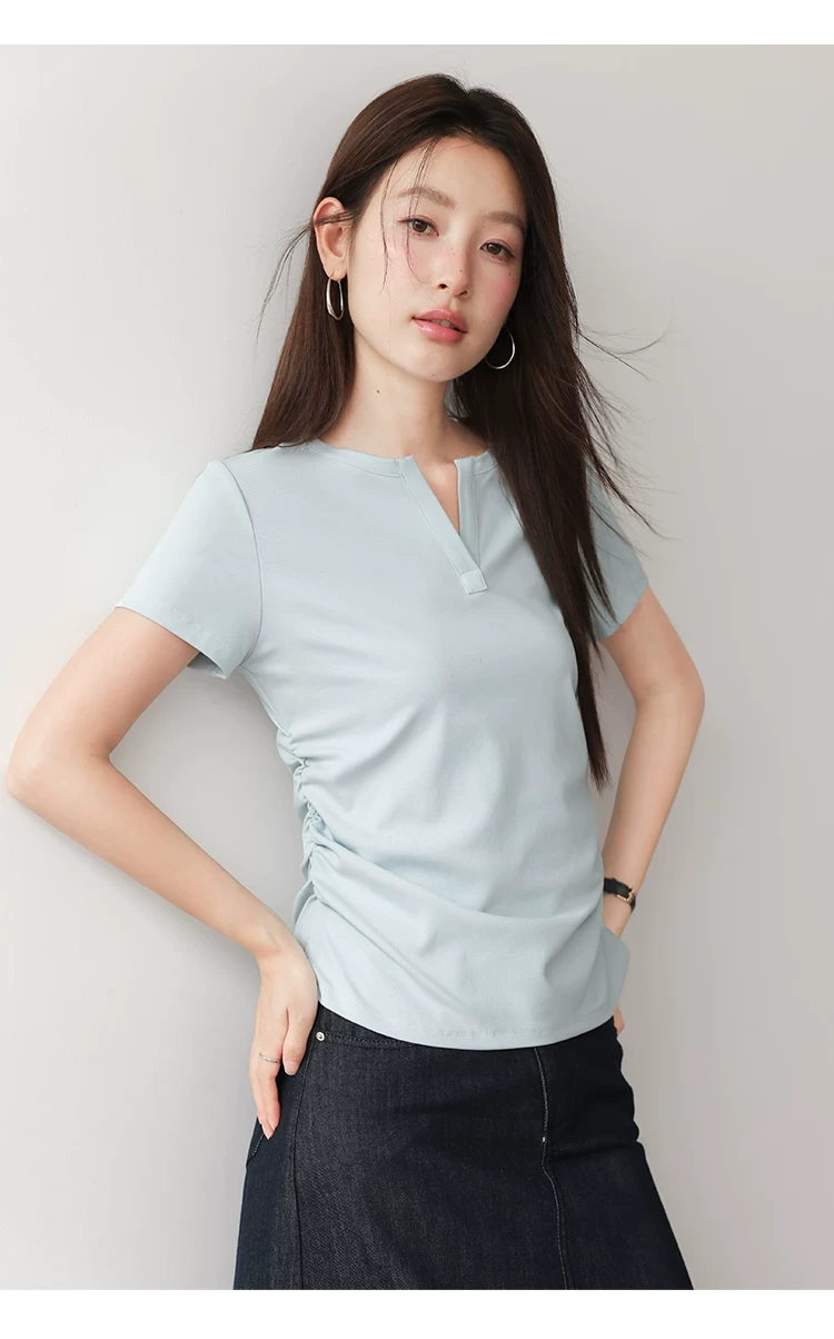 大尺碼胖mm巨好看正肩短袖T恤女2026新款夏裝抽褶淺藍色上衣,大尺碼胖mm巨好看正肩短袖T恤女2026新款夏裝抽褶淺藍色上衣,HBFS1182,大尺碼胖mm巨好看正肩短袖T恤女2026新款夏裝抽褶淺藍色上衣,半開V領,腰間抓褶