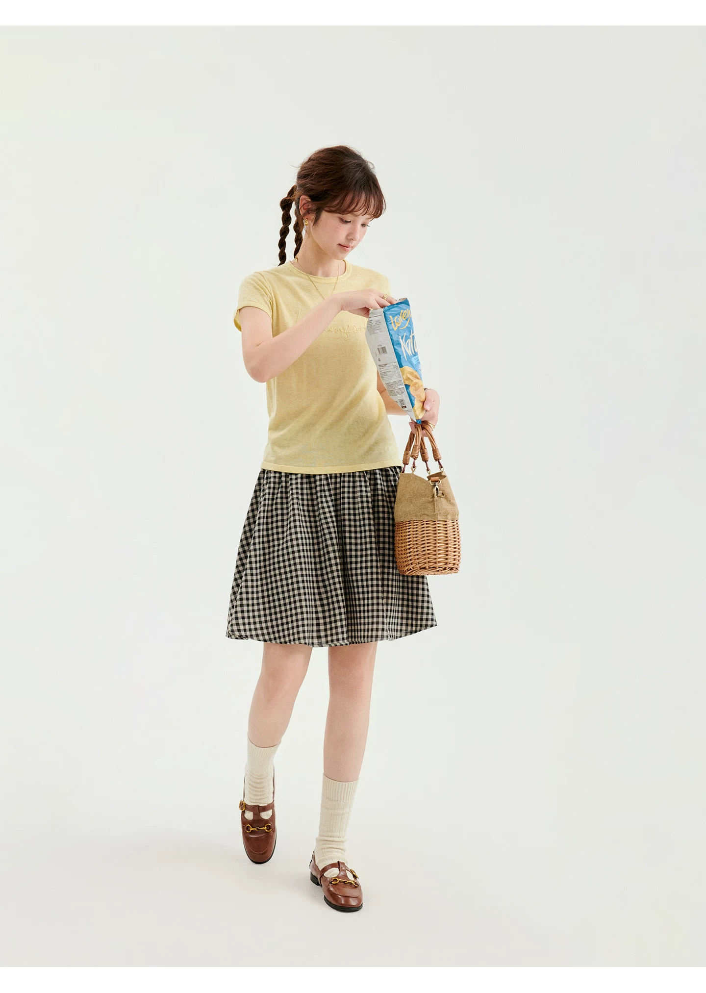 黑杏格高腰a字半身裙女夏季新款減齡百搭短裙,黑杏格高腰a字半身裙女夏季新款減齡百搭短裙,HBFS2073,黑杏格高腰a字半身裙女夏季新款減齡百搭短裙,飄逸裙襬,舒適面料