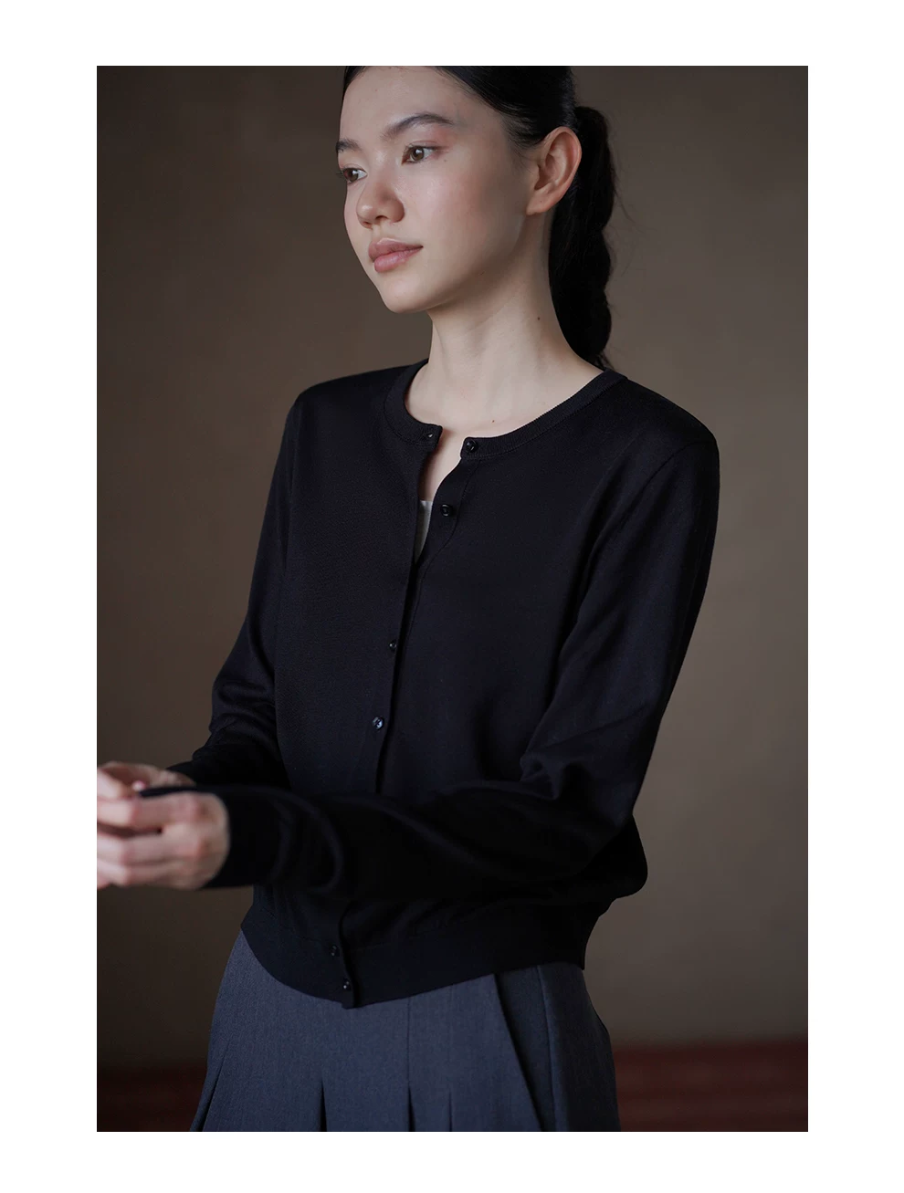 衣櫥必備100萊賽爾冰爽垂感長袖圓領百搭通勤針織開襟衫女,衣櫥B備100萊賽爾冰爽垂感長袖圓領百搭通勤針織開襟衫女,HBFS1358,衣櫥必備100萊賽爾冰爽垂感長袖圓領百搭通勤針織開襟衫女,通勤必備,天絲100%