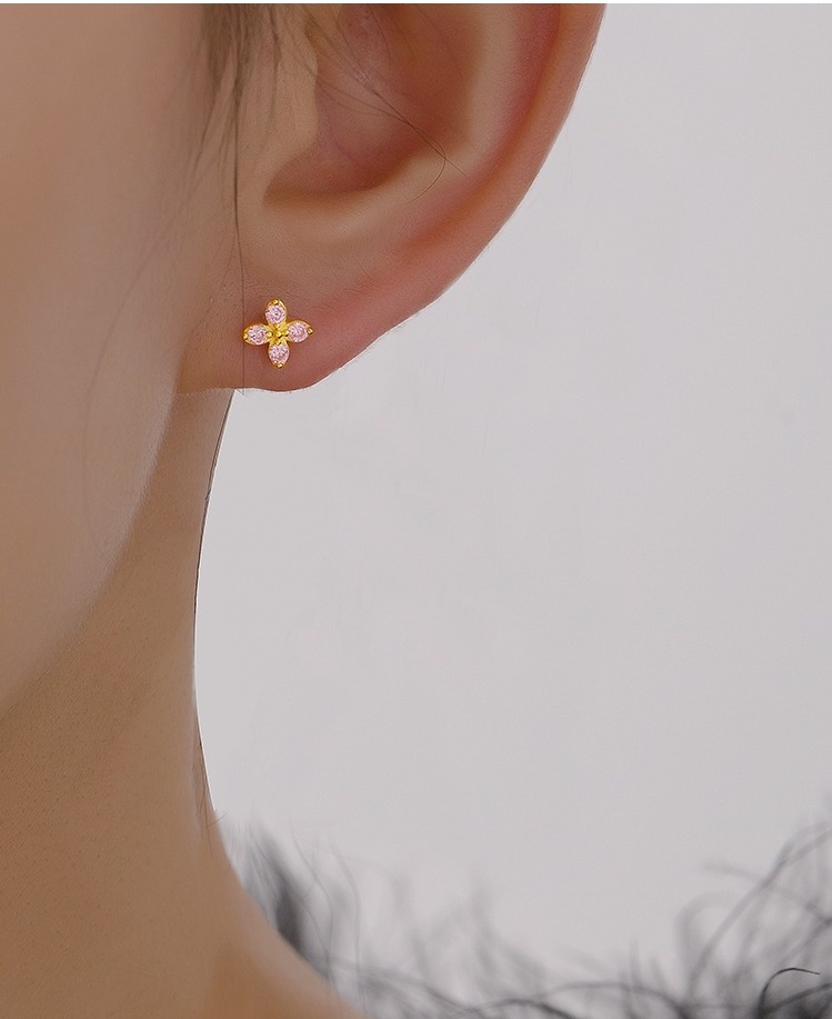 四葉粉紅鋯石耳環女小眾設計甜美高級感s925純銀耳骨釘耳墜小耳飾