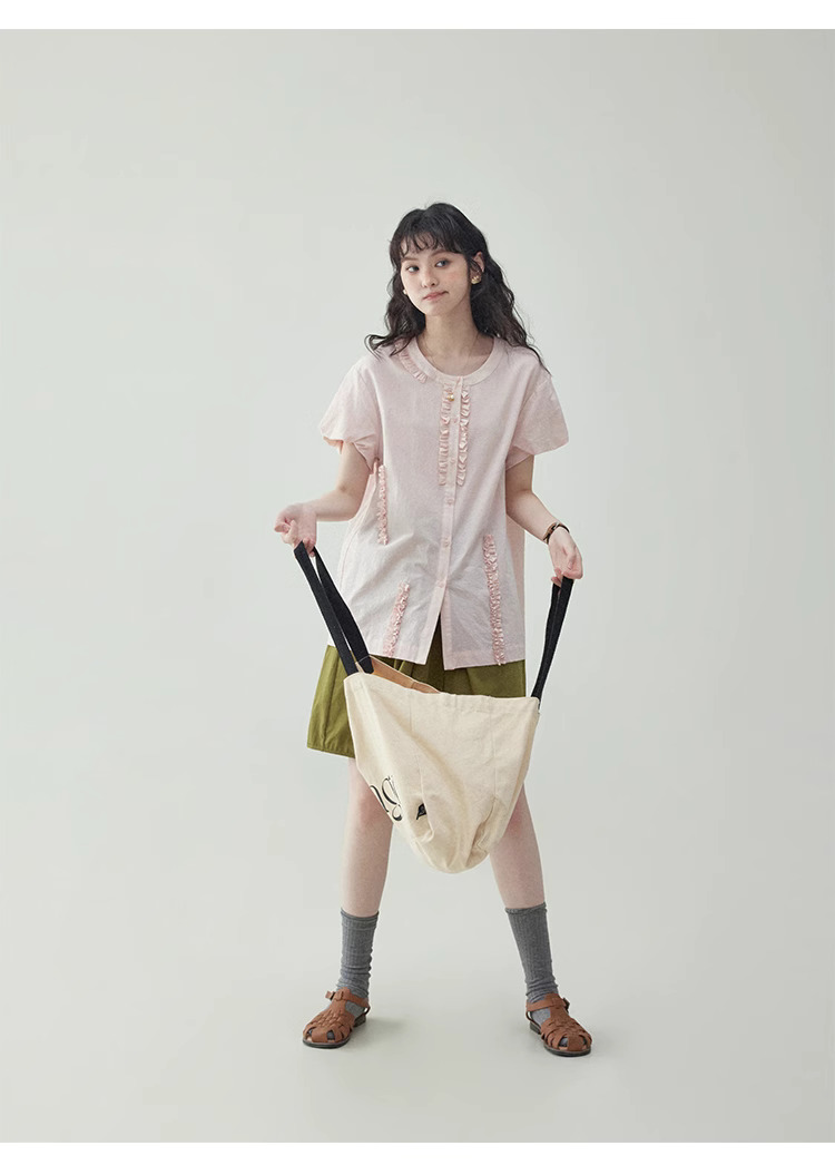 時尚拼接木耳邊純棉粉襯衫女夏季新花苞袖上衣