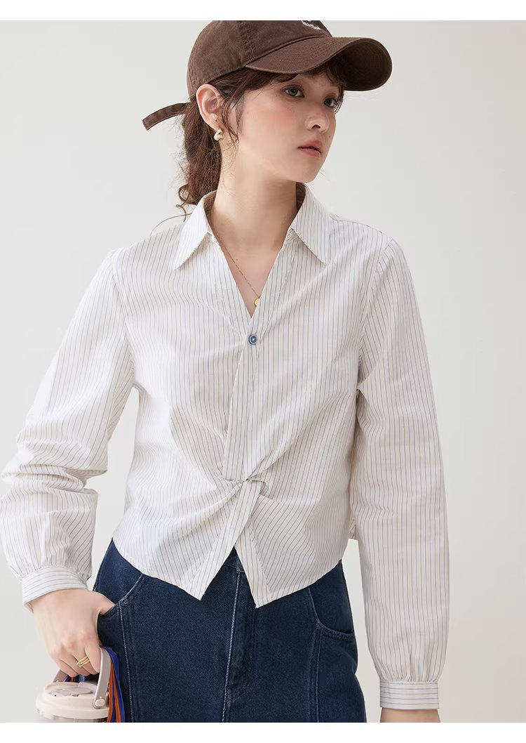 設計感扭結翻v領短襯衫女春季新款小眾條紋上衣,設計感扭結翻v領短襯衫女春季新款小眾條紋上衣,HBFS1034,設計感扭結翻v領短襯衫女春季新款小眾條紋上衣,V領造型,棉麻材質