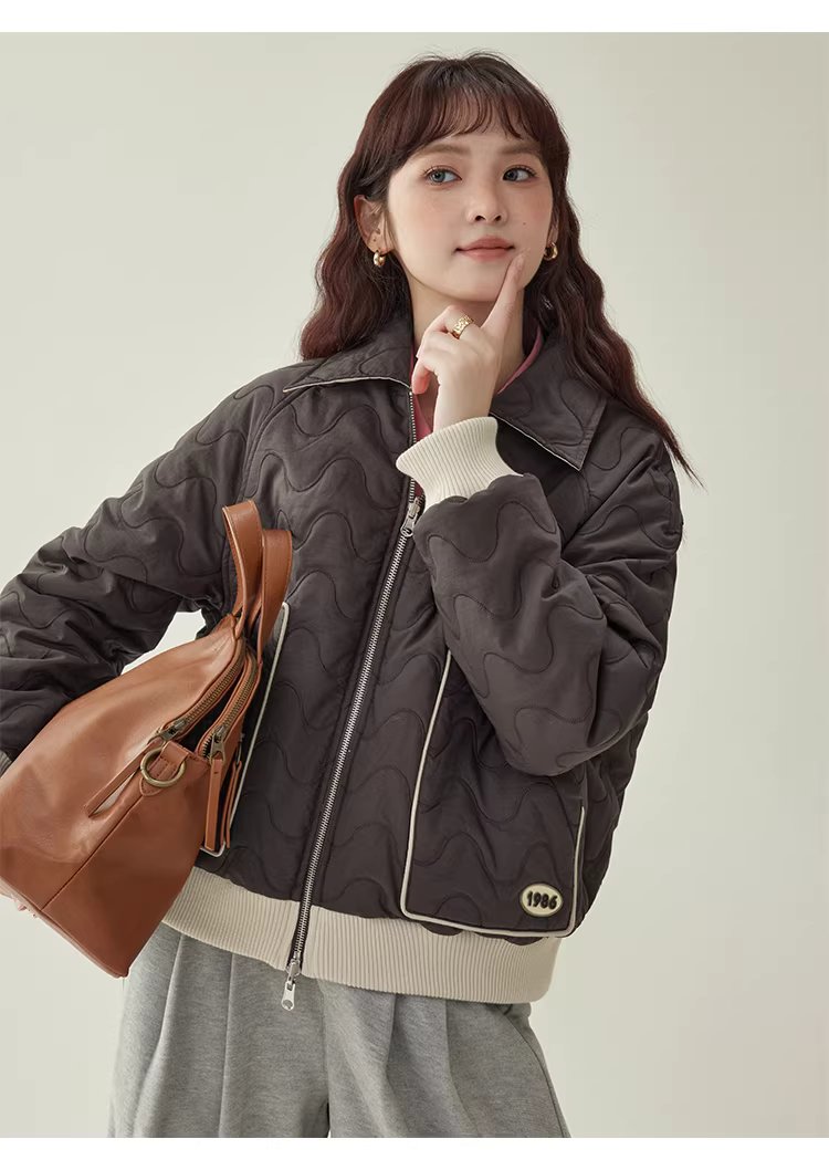 時尚雙面穿間棉絎繡外套女冬季新款百搭長袖上衣,時尚雙面穿間棉絎繡外套女冬季新款百搭長袖上衣,HBEW5104,時尚雙面穿間棉絎繡外套女冬季新款百搭長袖上衣,雙面穿,波浪車線