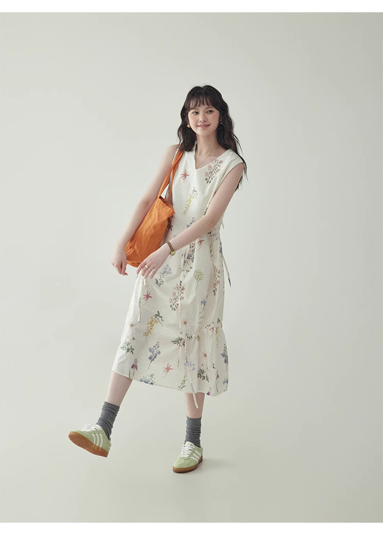 花卉印花純棉背心洋裝女夏新款度假風v領中裙