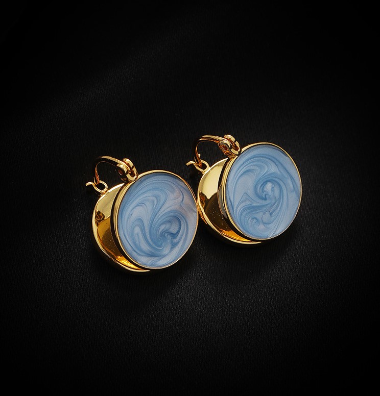 金色貝殼琺瑯滴釉耳環
