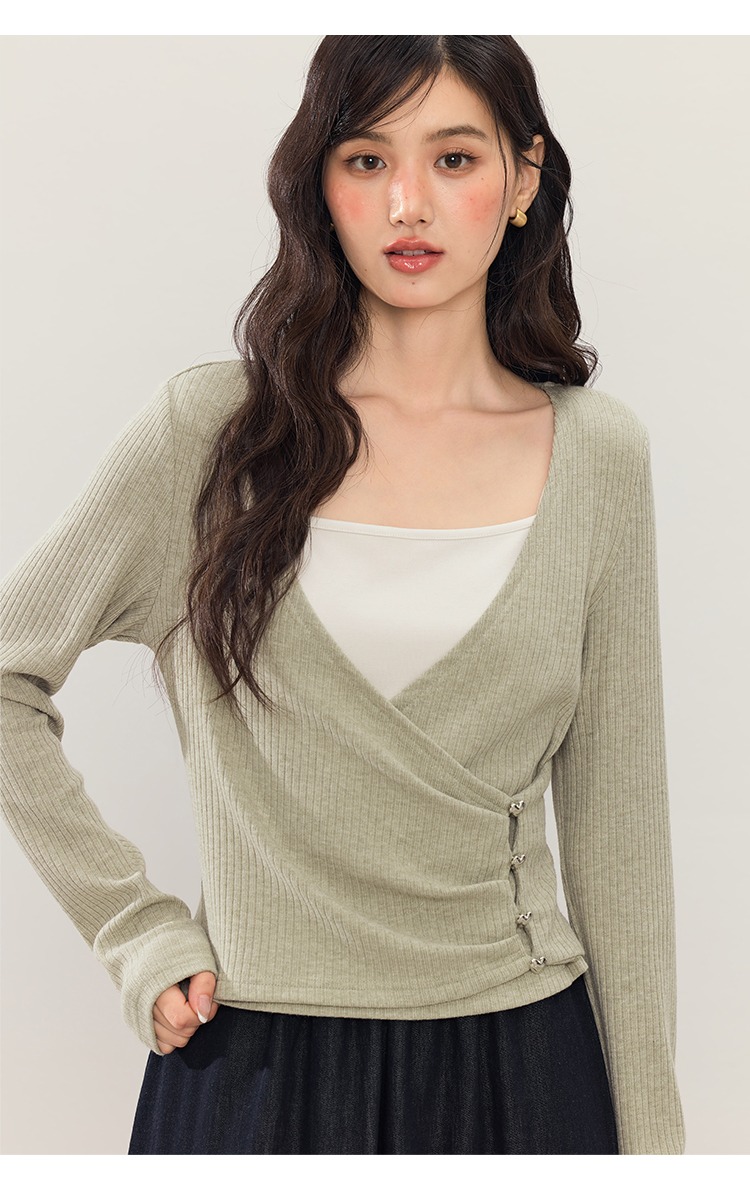 中大尺碼設計感假兩件綠色針織衫女秋裝