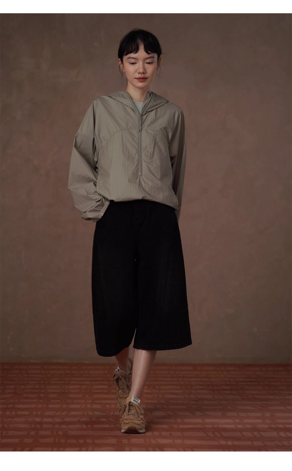 輕薄海苔工裝輕戶外上衣透氣寬鬆顯瘦拉鍊連帽沖風衣女