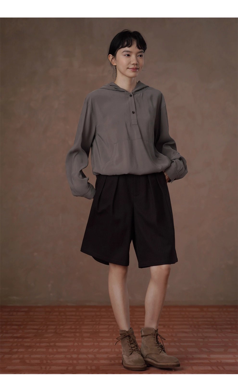 垂爽絲滑綿軟手感顯瘦寬鬆上衣半門襟休閒連帽長袖襯衫