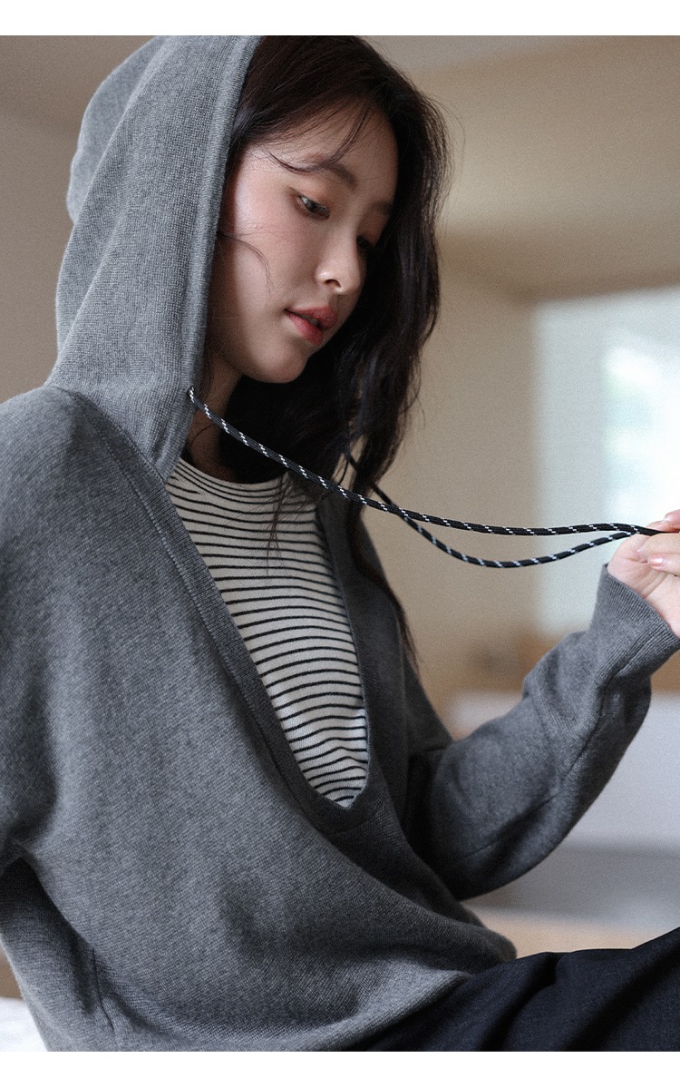 大尺碼條紋拼接假兩件連帽針織衫秋裝韓系慵懶上衣