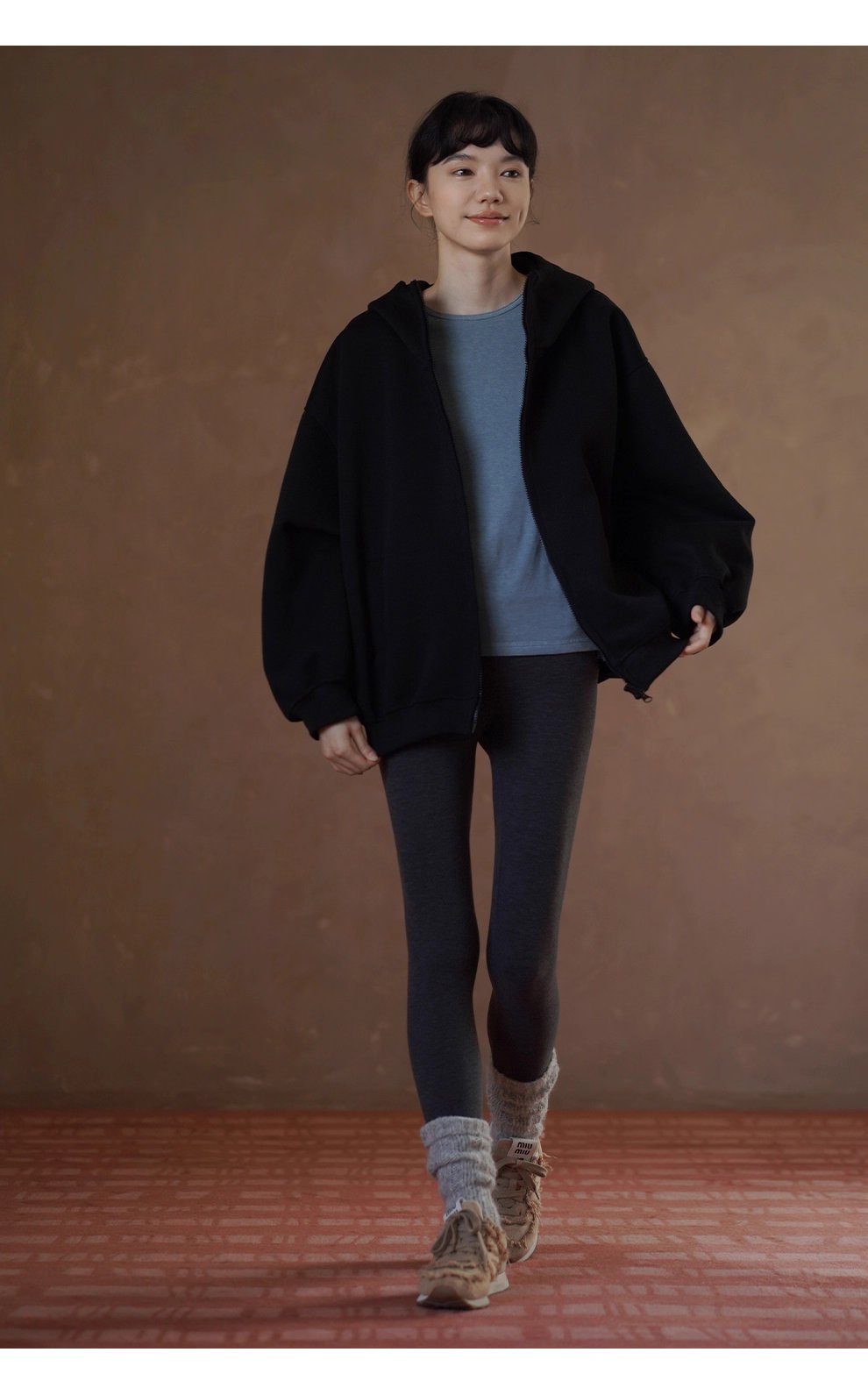 貼身保護舒適彈性軟糯親膚綿羊毛萊賽爾長袖圓領合身T恤