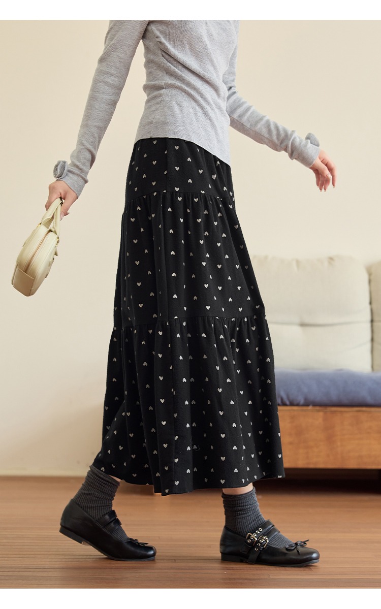 中大尺碼愛心印花A字蛋糕裙黑色長裙磨毛秋季裙子