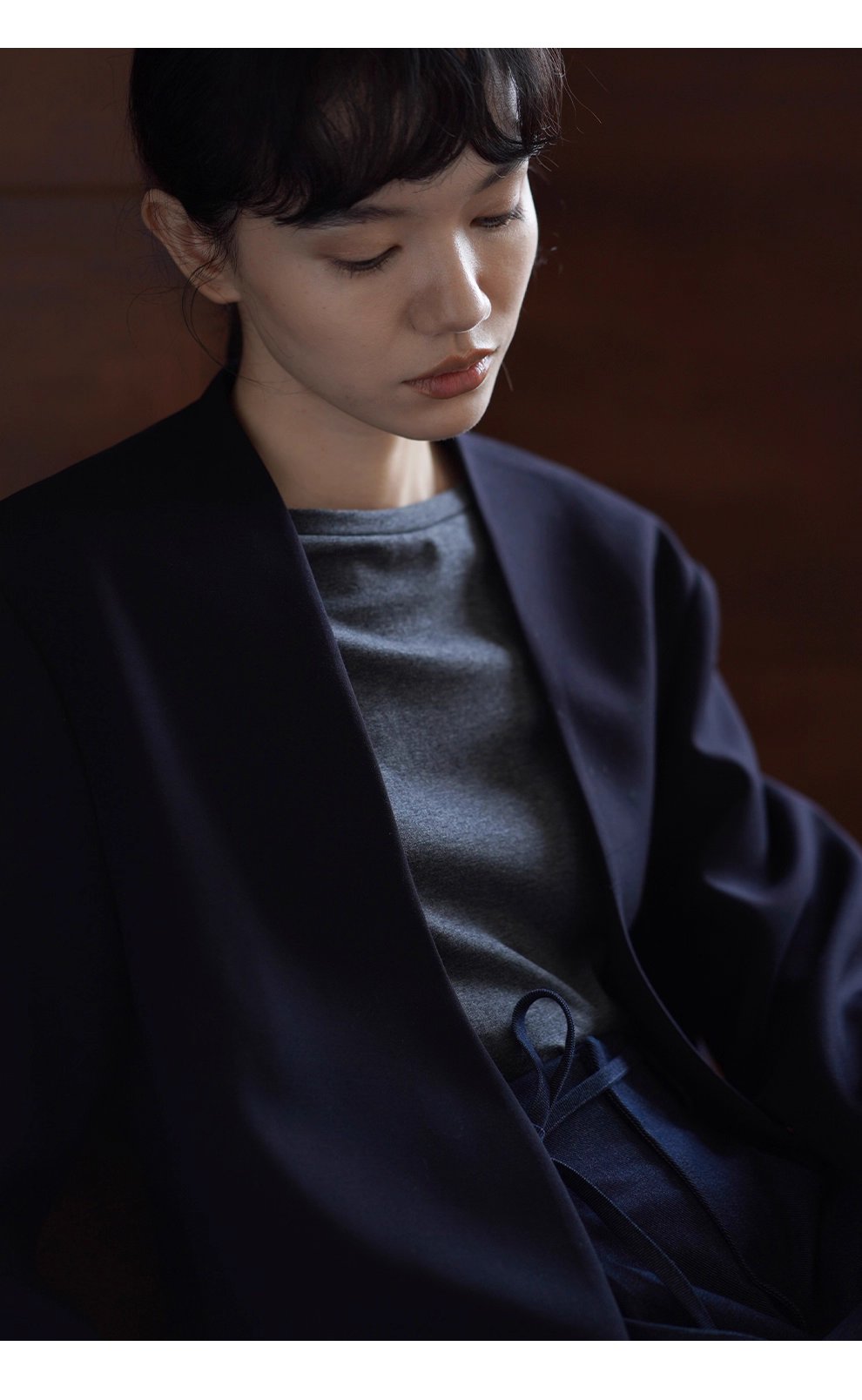 簡約時尚知識分子西裝寬鬆輪廓顯瘦V領高智感氣場外套女