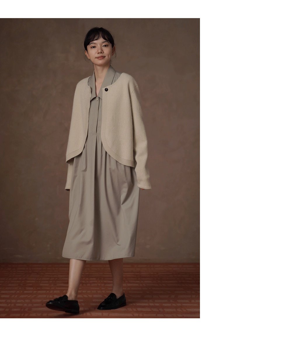 精準定壓塔克線門襟長翻領寬鬆H型顯瘦搭通勤襯衫洋裝