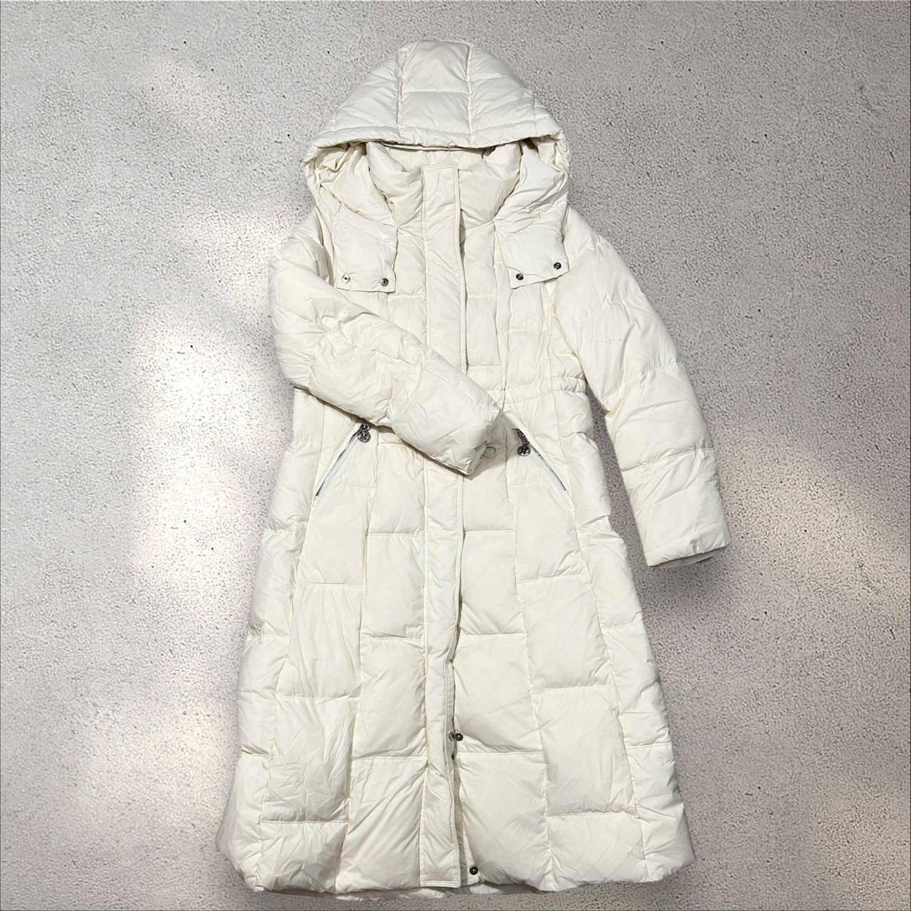 冬季重工簡約充絨工藝90白鴨絨連帽不厚重長羽絨服