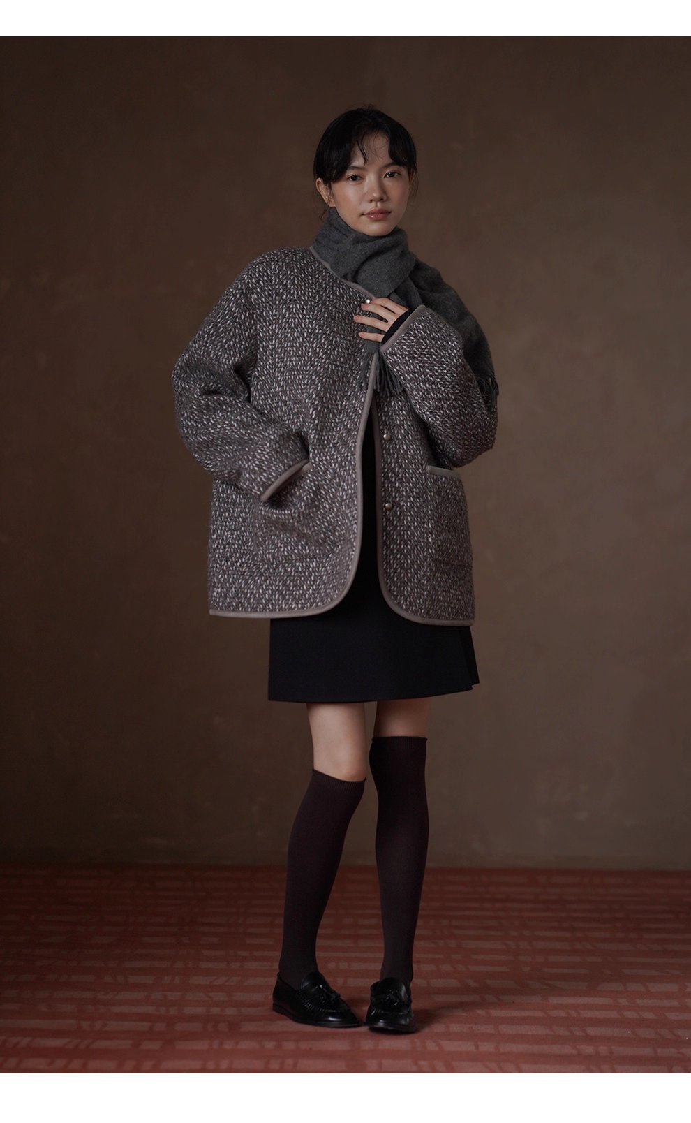 桑蠶絲綿羊毛混紡編織香香肌理寬鬆輪廓一手長夾棉大衣,桑蠶絲綿羊毛混紡編織香香肌理寬鬆輪廓一手長夾棉大衣,HBEW5095,桑蠶絲綿羊毛混紡編織香香肌理寬鬆輪廓一手長夾棉大衣,小香編織,羊毛混紡