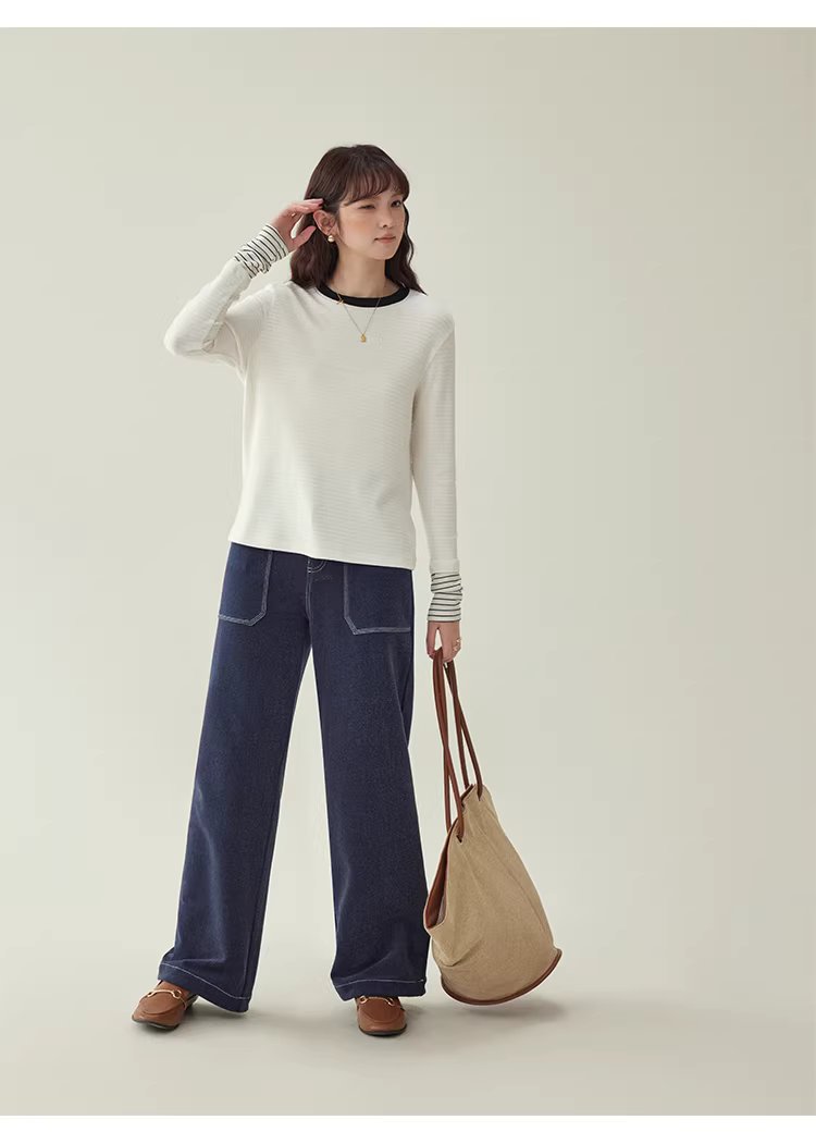 撞色拼接肌理長袖t卹女冬新款簡約圓領內搭上衣,撞色拼接肌理長袖t卹女冬新款簡約圓領內搭上衣,HBEW1160,撞色拼接肌理長袖t卹女冬新款簡約圓領內搭上衣,撞色領口,舒適面料