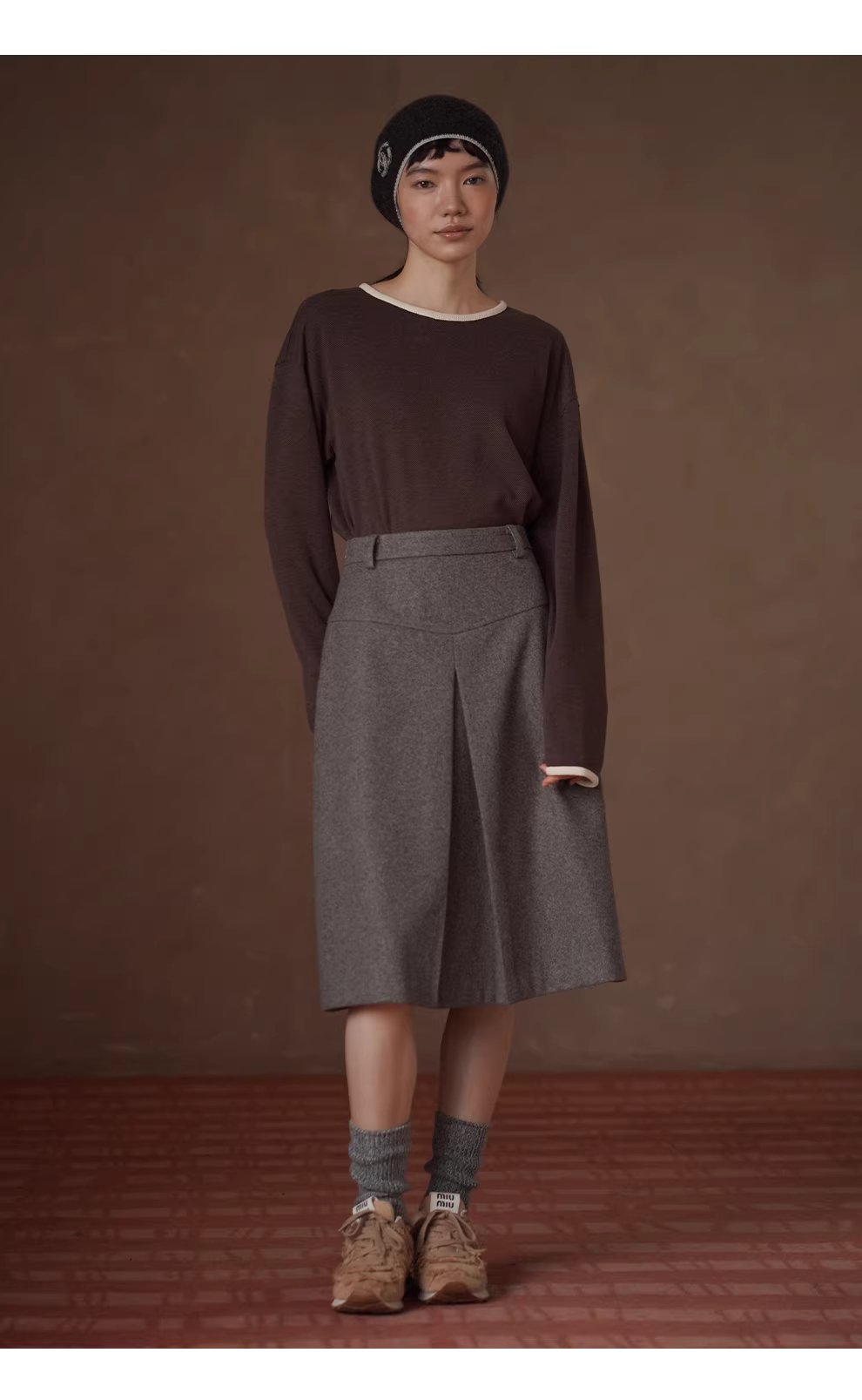 復古撞色織帶拼接抗皺易打理斜紋肌理感寬鬆藏肉上衣女,復古撞色織帶拼接抗皺易打理斜紋肌理感寬鬆藏肉上衣女,HBEW1168,復古撞色織帶拼接抗皺易打理斜紋肌理感寬鬆藏肉上衣女,撞色領口,抗皺面料